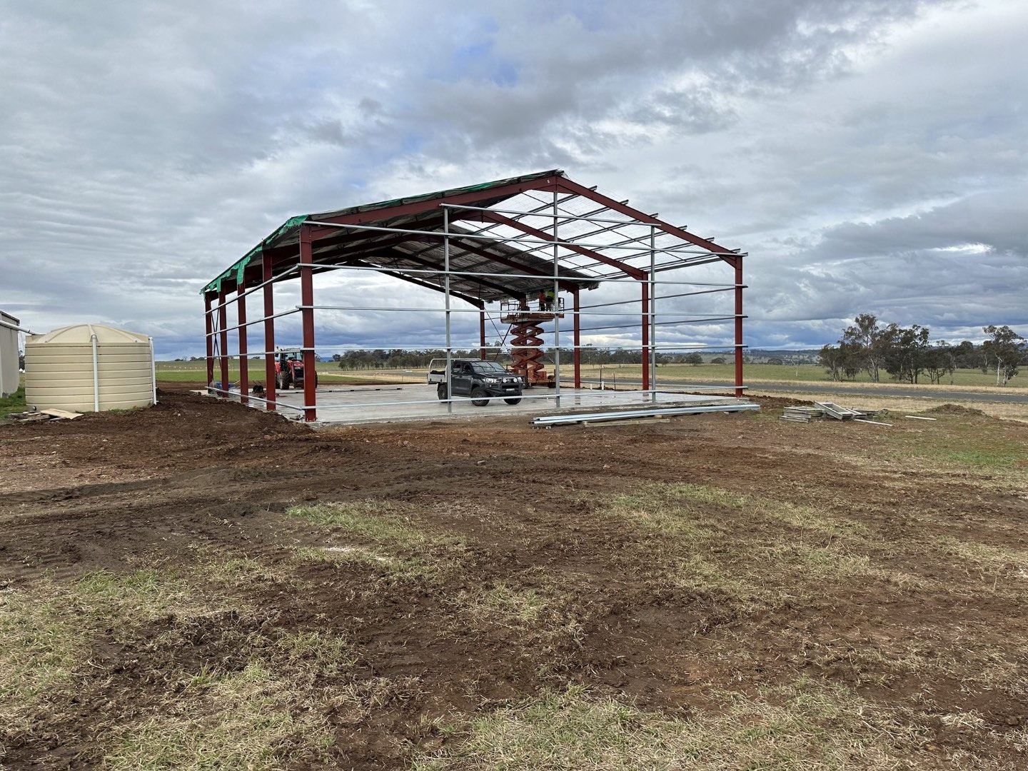 Hangar frame and purlins on the slab