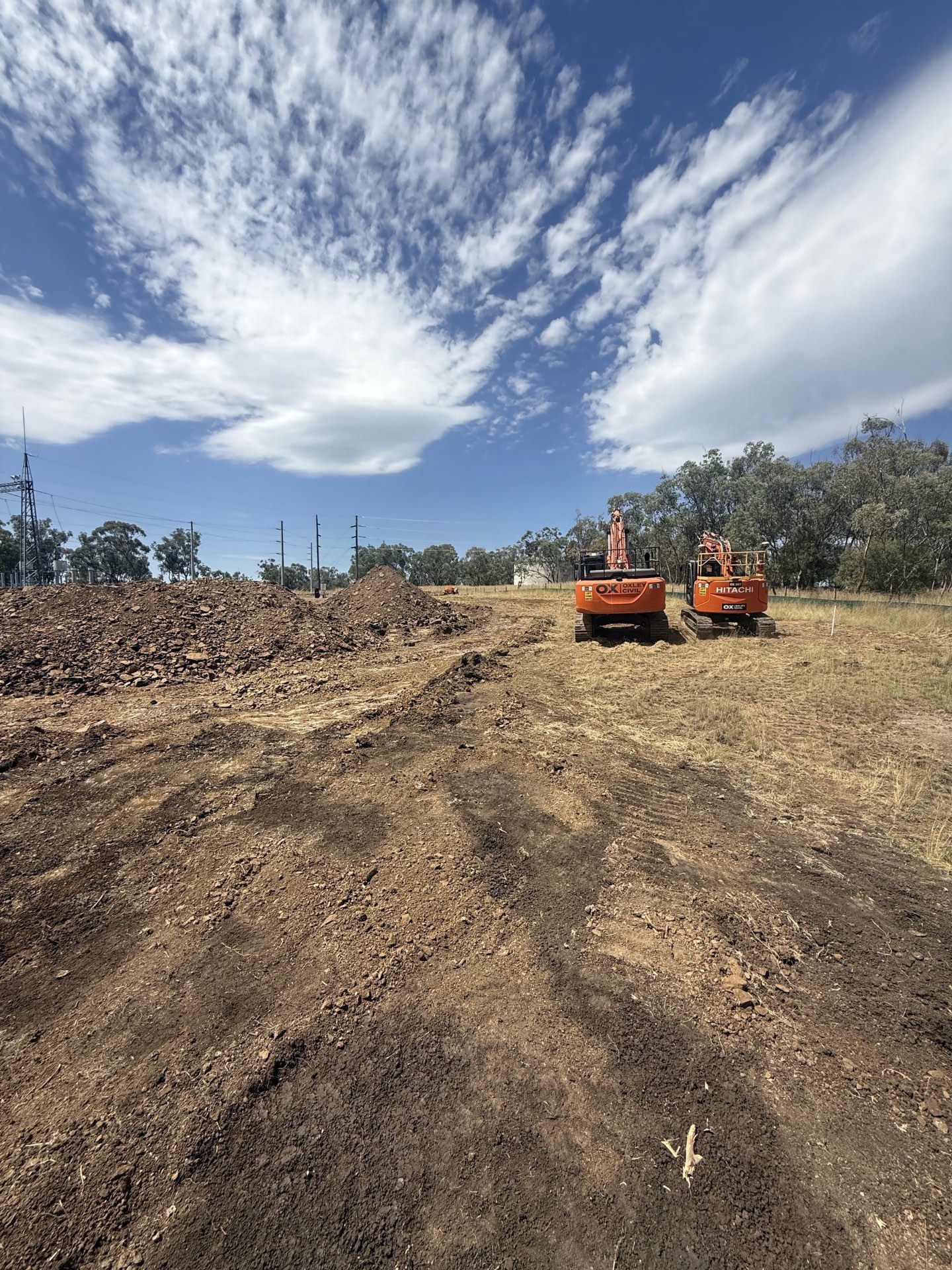 Oxley excavators on the substation site